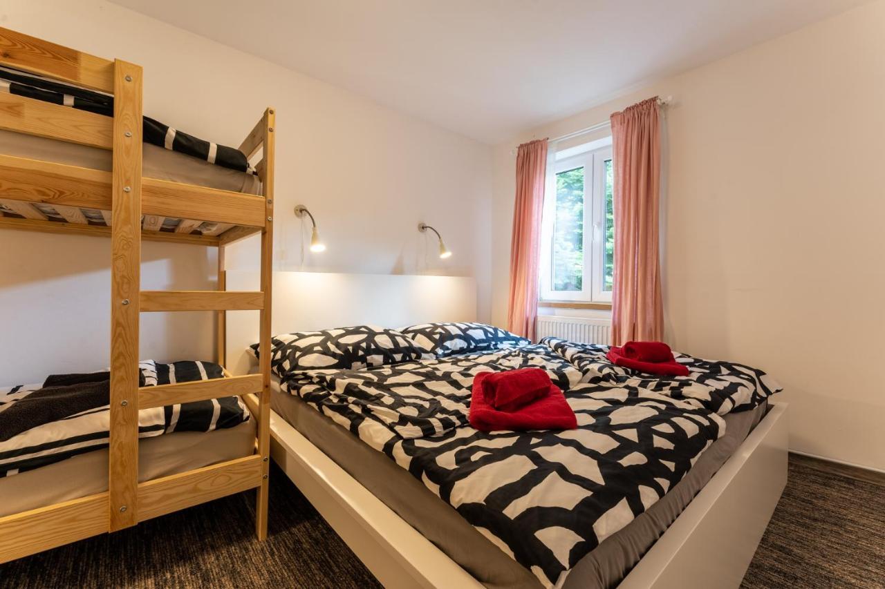 Apartman Liska V Peci - Apartmanovy Dum Horalka, 페츠 포트 스네스코우 외부 사진